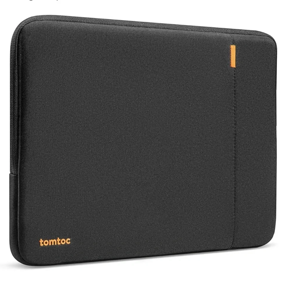 Like new! Tomtoc tomtoc 360° Protective Laptop Sleeve for 17” - Black Nylon